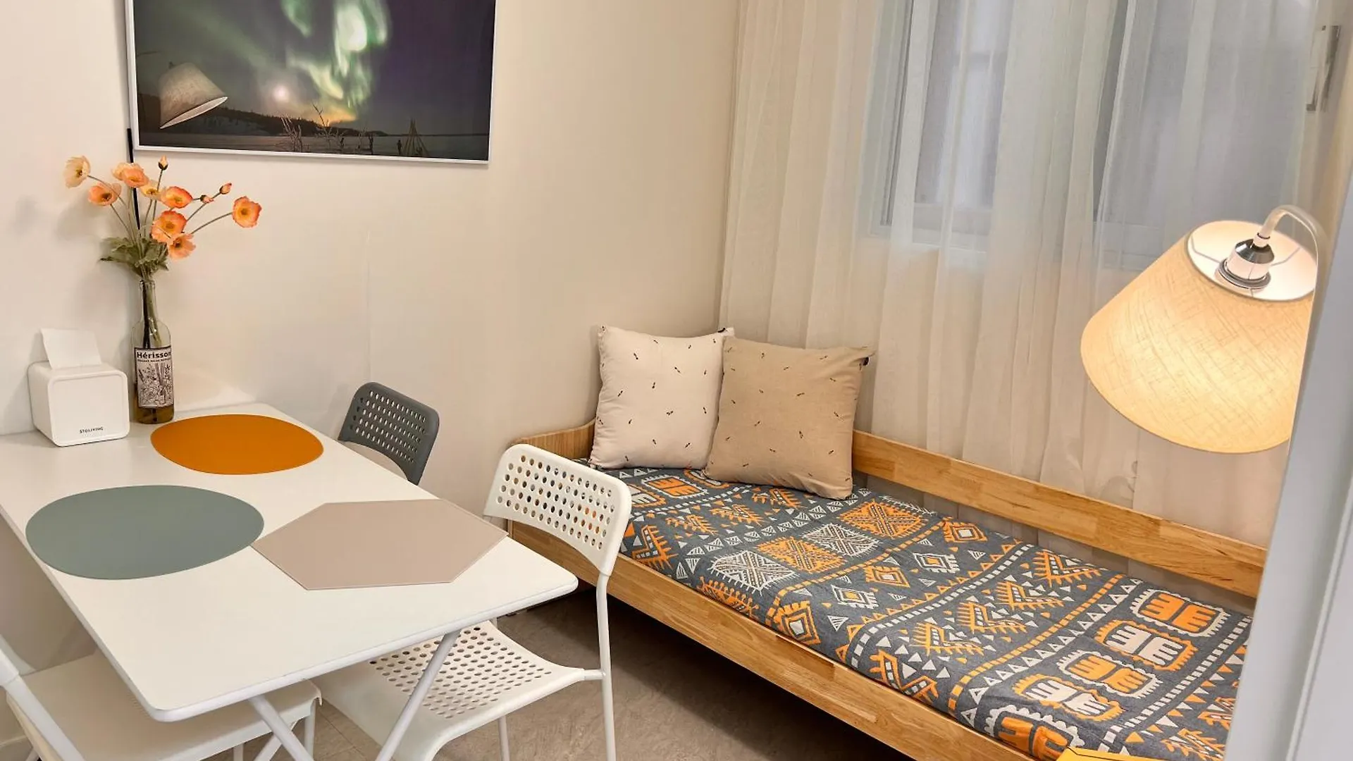 Comma 1 - Cozy Semi Basement Apartment Seoul South Korea